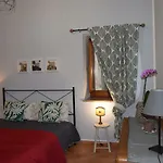 Domunua House